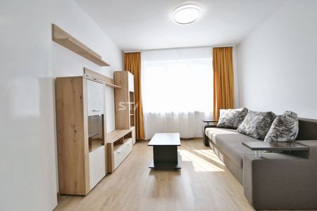Apartament 3 camere mobilat zona Hotelului Ambient - Fotografie 3