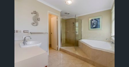 STYLE, SPACE & COMFORT COMBINED - Photo 3