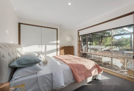 27 Graeme Avenue, Montmorency - Photo 2