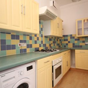 Chatsworth Road - Photo 2