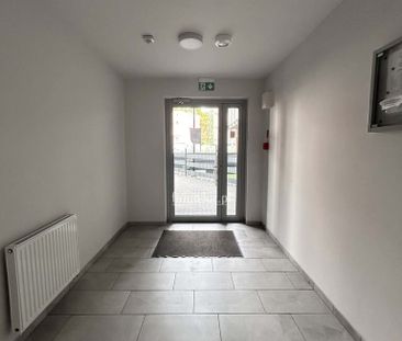 Apartament z m. postojowym, piwnicą w centrum. - Zdjęcie 3