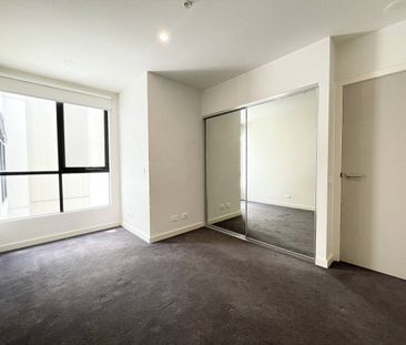 TWO BEDROOM | MODERN | GREAT LOCATION - Photo 2