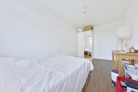 4 bedroom flat to rent - Photo 3