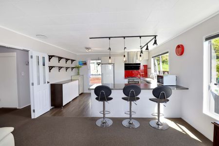 Newlands Living - Photo 2