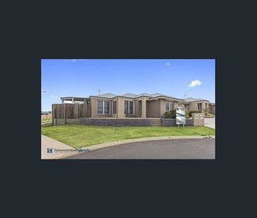 Immaculate unit in Kearneys Springs, only short stroll to local par... - Photo 1