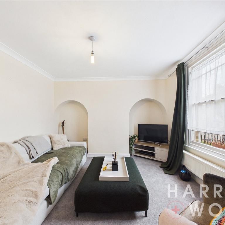 3 bedroom terraced house to rent - Photo 1