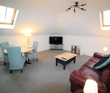 Apartment For Rent Merton Road, Southsea - Photo 2