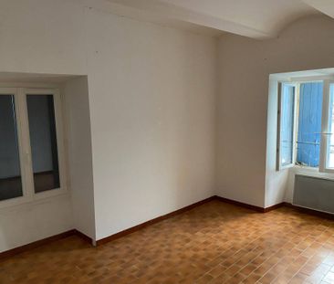 Location appartement 3 pièces 65.28 m² à Les Vans (07140) - Photo 1