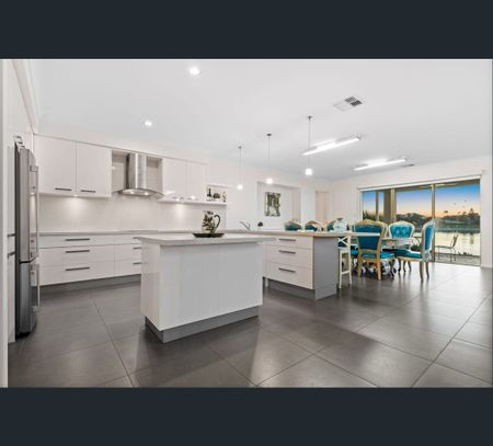 23 Beeston Way, West Lakes, SA 5021 - Photo 4