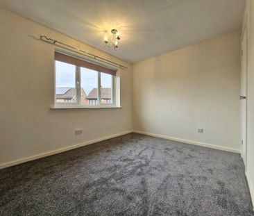 2 bedroom semi-detached house to rent - Photo 2