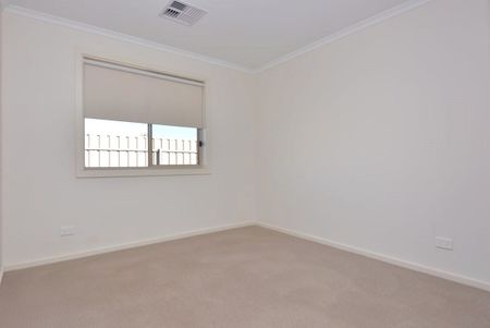 2 Warnes Avenue - Photo 4
