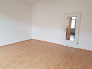 Freiheitsstr. 37, Wohnung 6 – Balkon, Bad mit Wanne, Abstellraum im Treppenhaus, Keller - Photo 2