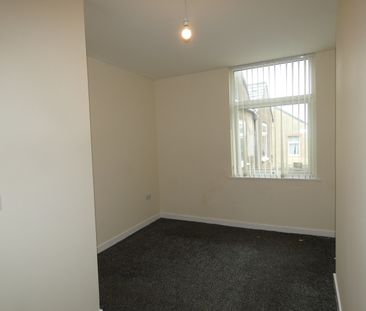 Lytham Road Flat 2 - Photo 2