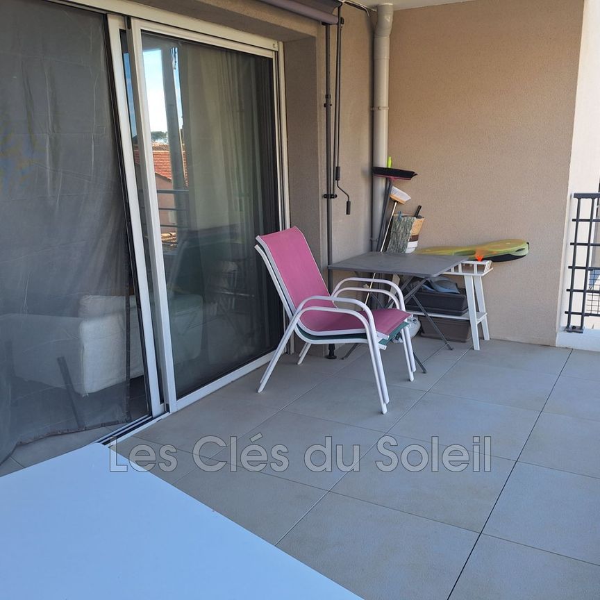 Location appartement 3 pièces 60 m² Six-Fours-les-Plages - Photo 1