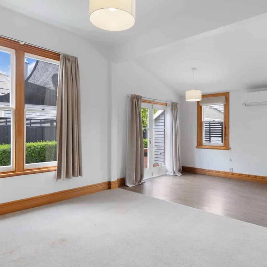 Large Family Home in St Albans! - Photo 1
