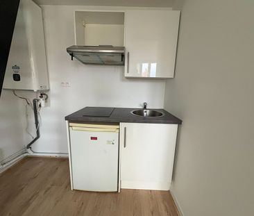 Location Appartement 1 pièce 25m² LILLE 59000 - Photo 4