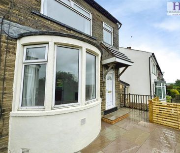 3 bedroom end of terrace house to rent - Photo 2