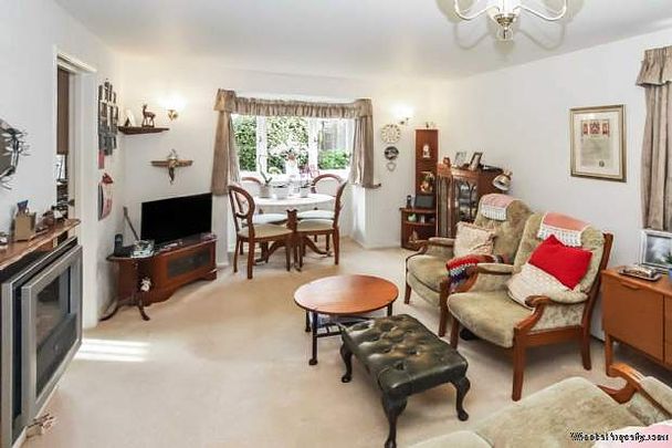 1 bedroom property to rent in Tring - Photo 1