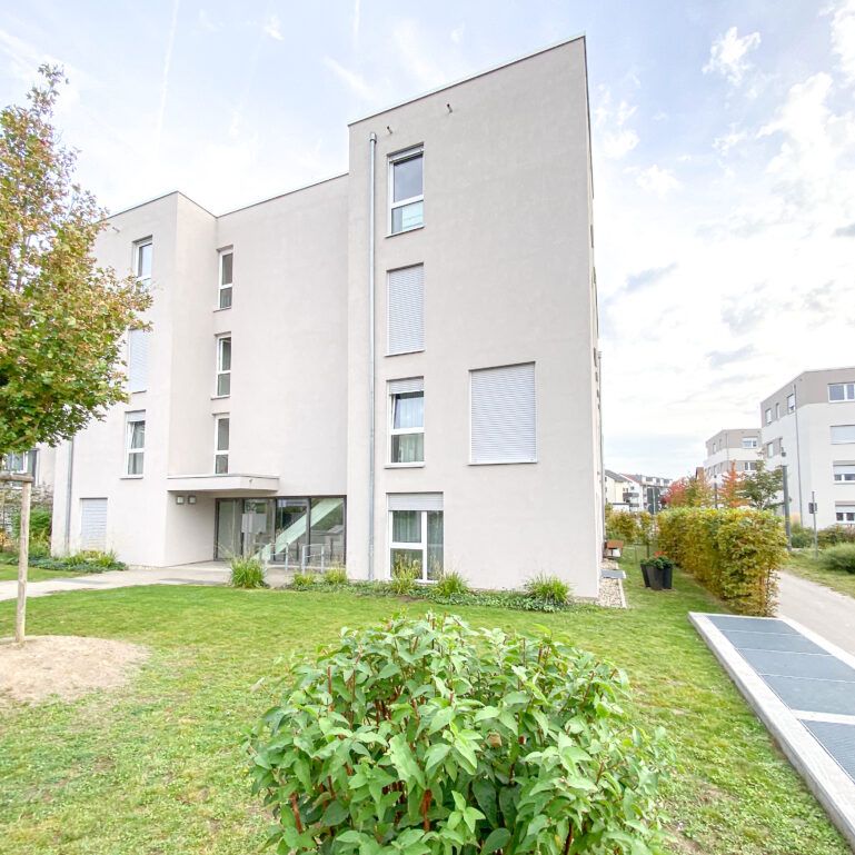 Familienfreundliche 4-Zimmer Wohnung mit zwei Balkonen - Photo 1