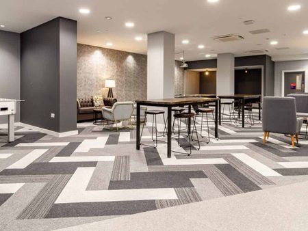 Gold En Suite - Photo 2