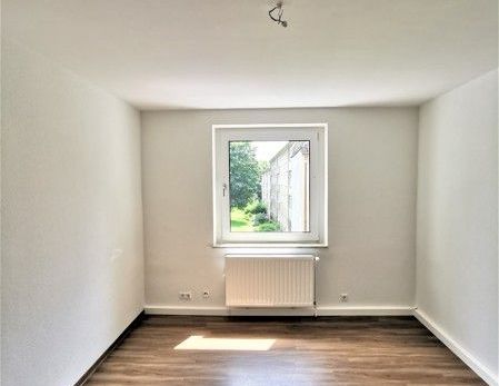 Frisch renovierte 3-Zi.-EG-Whg. mit Tageslichtbad - Foto 1