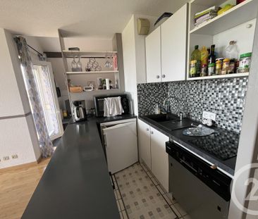 Location Appartement 3 pièces 49m² DONVILLE LES BAINS 50350 - Photo 2