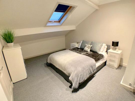 6 bedroom house share to rent - Photo 1