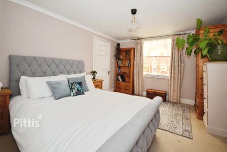 5 bedroom terraced house to rent - Photo 3