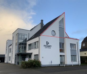 Stilvolle 3-Zimmer-Dachgeschoss-Wohnung in Spenge - Foto 1