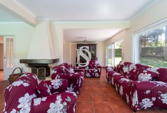 Moradia T8 em Setúbal