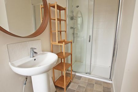 5 bedroom Detached house to rent - Photo 5