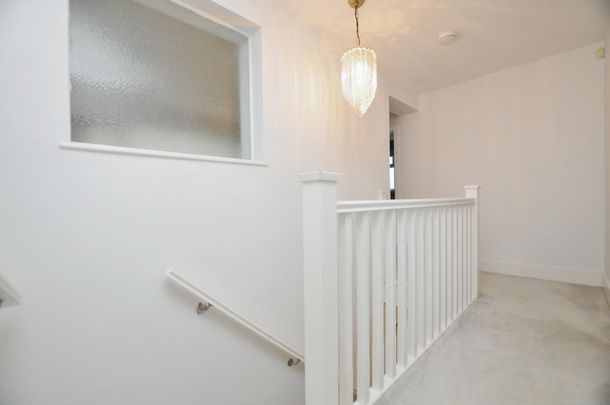 4 bedroom detached house to rent - Photo 1