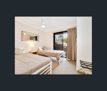 Fully Furnished Beachfront Apartment! - Photo 3