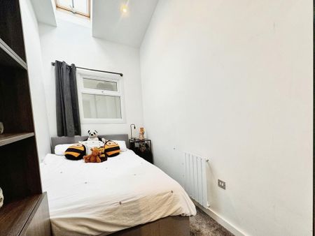 2 bedroom apartment to rent - Photo 4