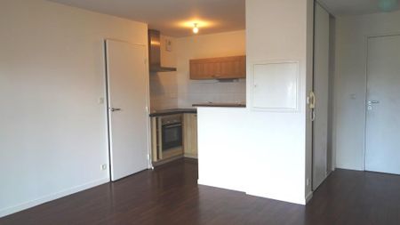 Location Appartement 2 pièces 40m² - Photo 4