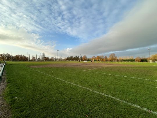 Sportcomplex met tal van mogelijkheden! - Photo 1