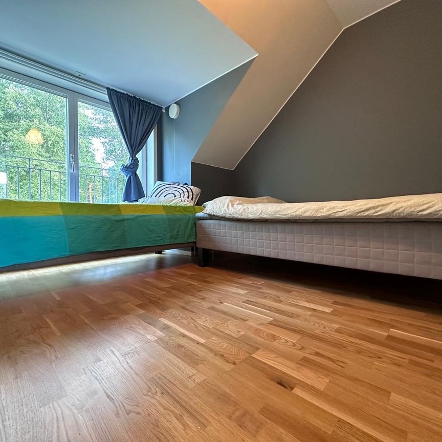 Breddenvägen, Rotebro, Sollentuna, Stockholm - Photo 1