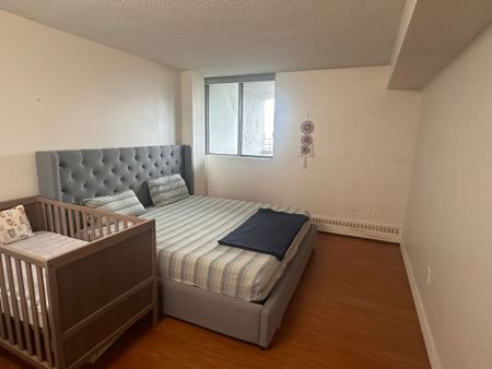 For Lease - 3380 Eglinton Avenue Unit# 1501, Toronto, Ontario - Photo 3