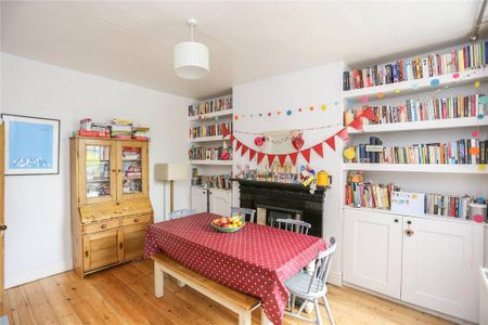 3 bedroom semi-detached house to rent - Photo 2