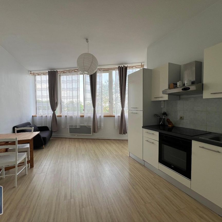 Location Appartement 2 pièces 42m² ANGOULEME 16000 - Photo 1