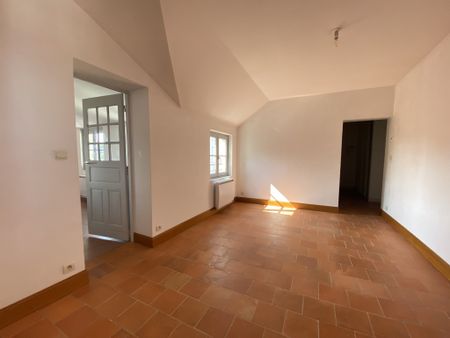 Location Appartement 3 pièces 97m² SAUMUR 49400 - Photo 2