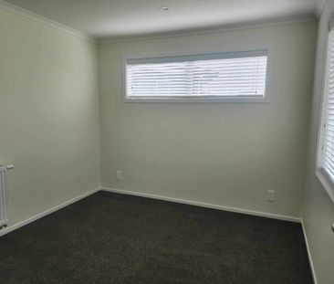 115A Queen Charlotte Drive - Photo 2