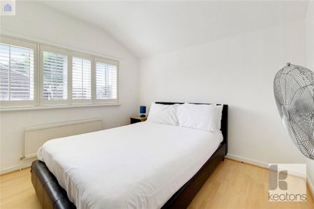 3 bedroom end of terrace house to rent - Photo 5