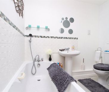 2 bedroom apartment to rent - Photo 6