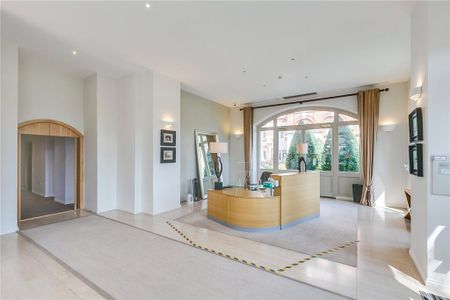 3 bedroom flat to rent - Photo 3