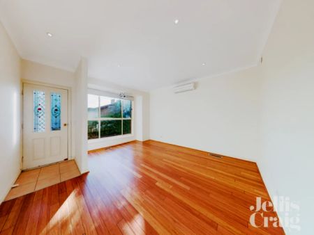 2 Bed, 1 Bath - Photo 3