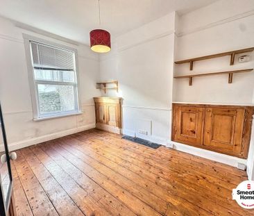 3 bedroom semi-detached house to rent - Photo 6