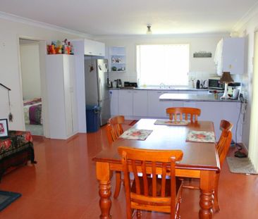 Family Home - Photo 4