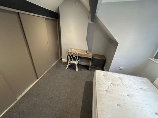 Rokeby Gardens, Leeds, LS6 - Photo 1