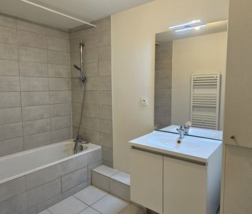 Location Appartement 3 pièces 66m² HUNINGUE 68330 - Photo 2